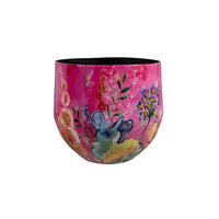 Designed by Lammie maceta Fiesta Fuchsia